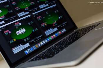Как правильно начать играть в покер на деньги в интернете